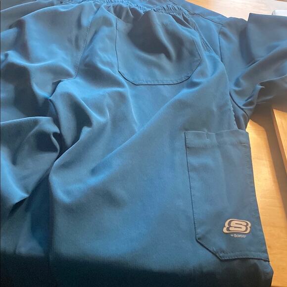 Barco Uniforms NWOT Teal Blue Scrubs Set - Picture 9 of 9